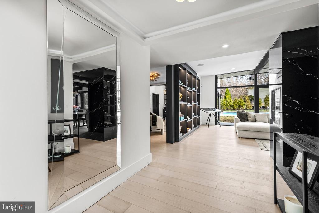3602 BARBERRY COURT