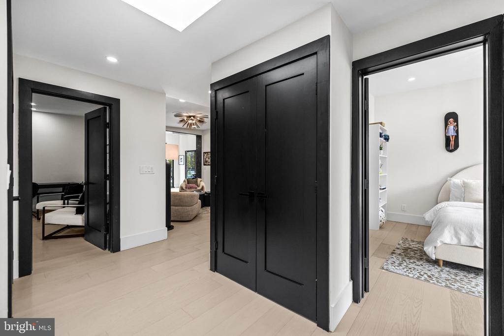 3602 BARBERRY COURT