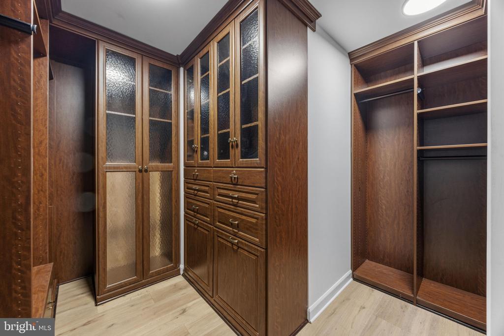 1679 BULLOCK CIRCLE