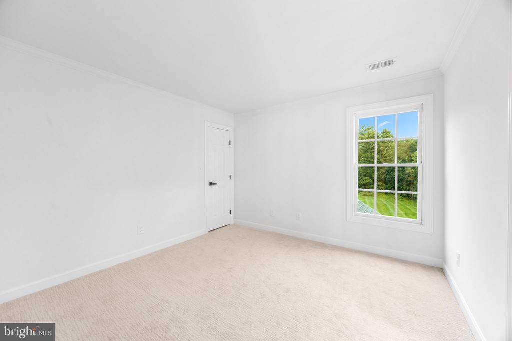 1679 BULLOCK CIRCLE