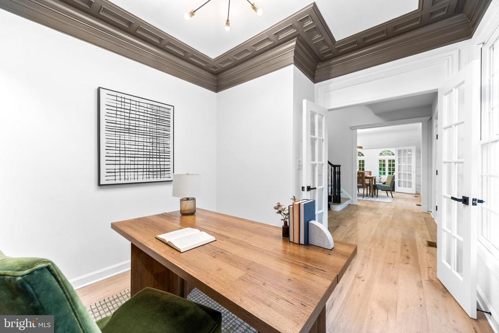 1679 BULLOCK CIRCLE