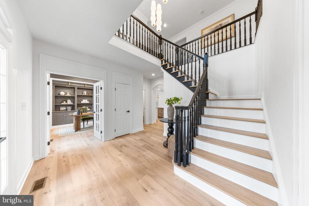 1679 BULLOCK CIRCLE