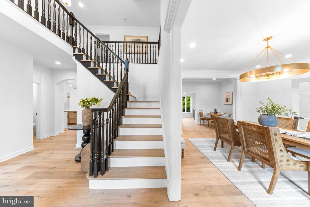 1679 BULLOCK CIRCLE