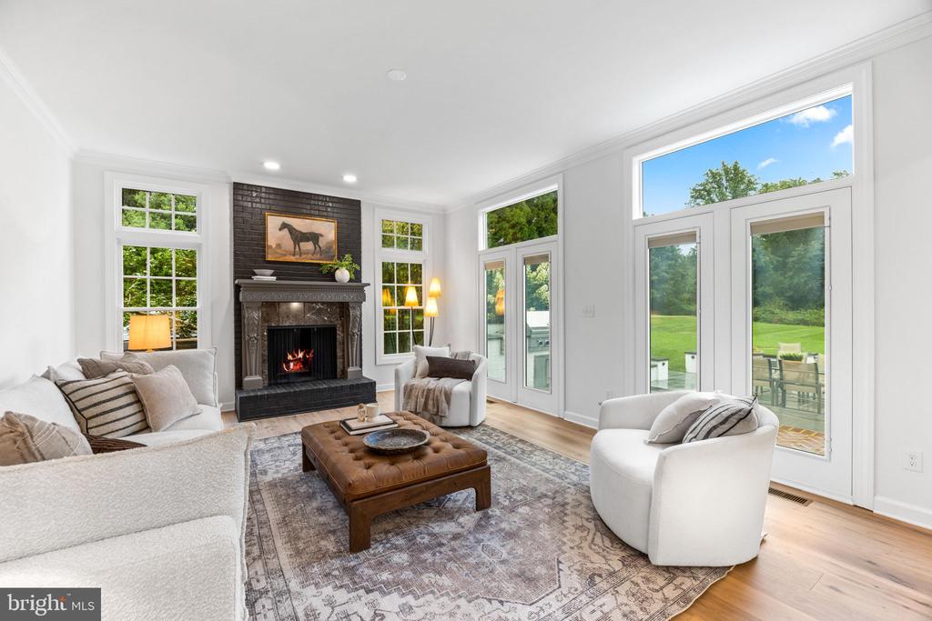 1679 BULLOCK CIRCLE
