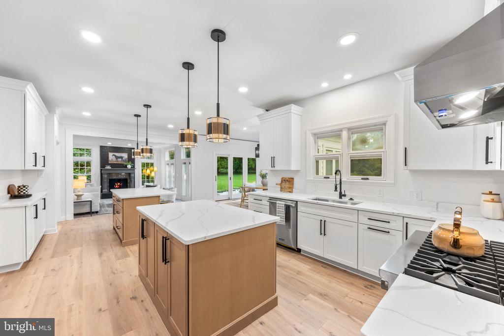 1679 BULLOCK CIRCLE