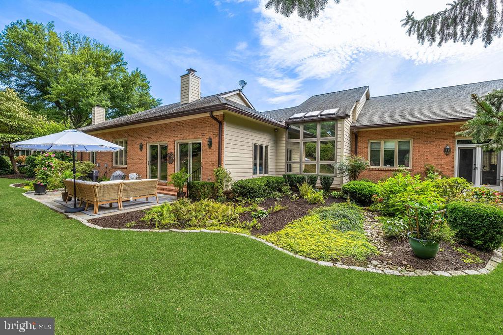 24 SEMINARY DRIVE