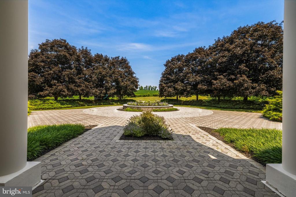 15208 JARRETTSVILLE PIKE