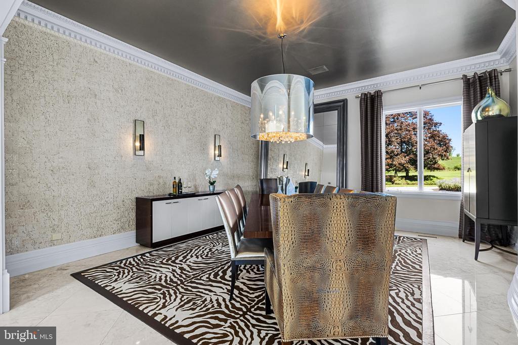 15208 JARRETTSVILLE PIKE
