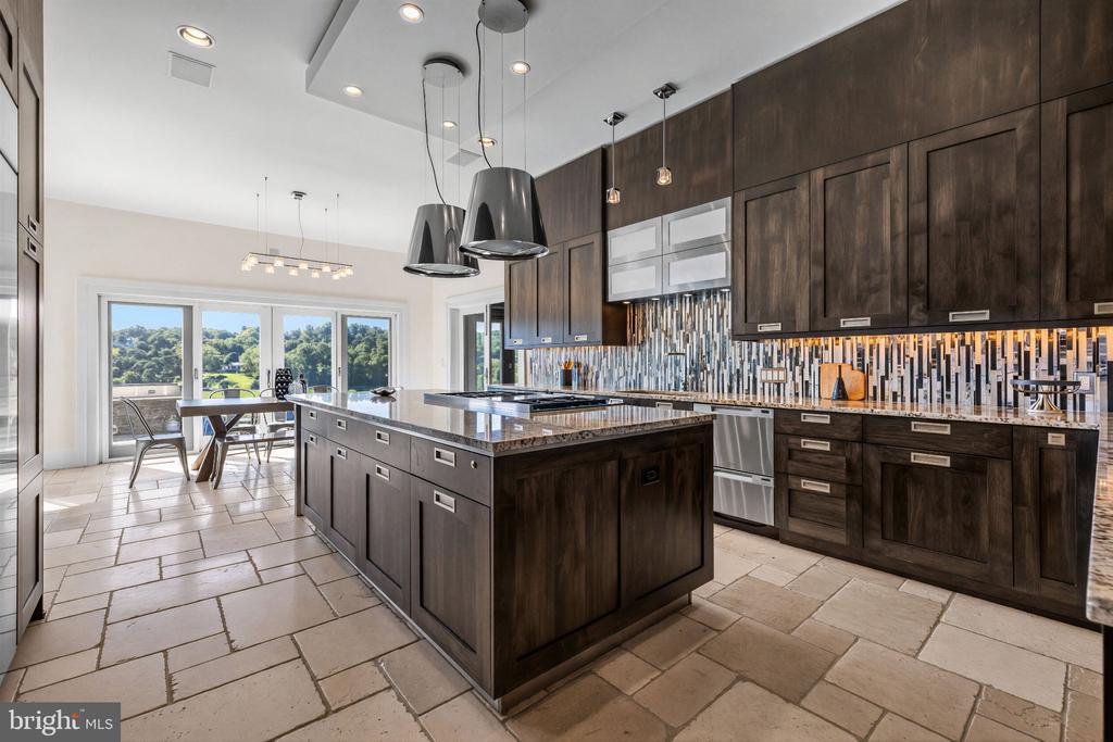 15208 JARRETTSVILLE PIKE