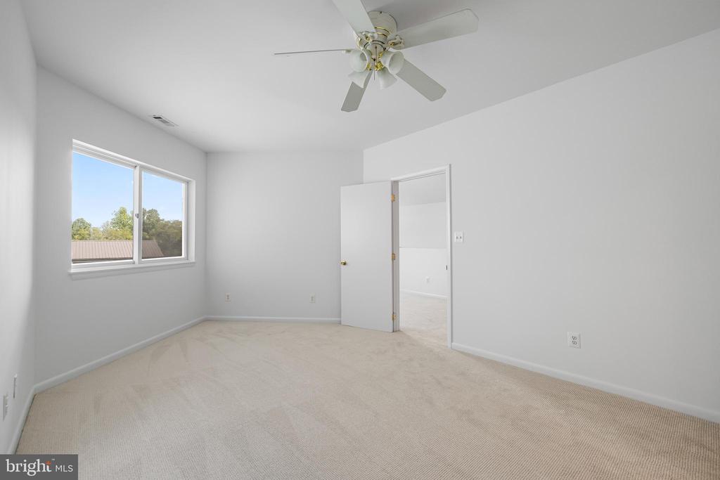 15208 JARRETTSVILLE PIKE