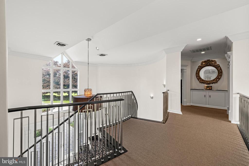 15208 JARRETTSVILLE PIKE