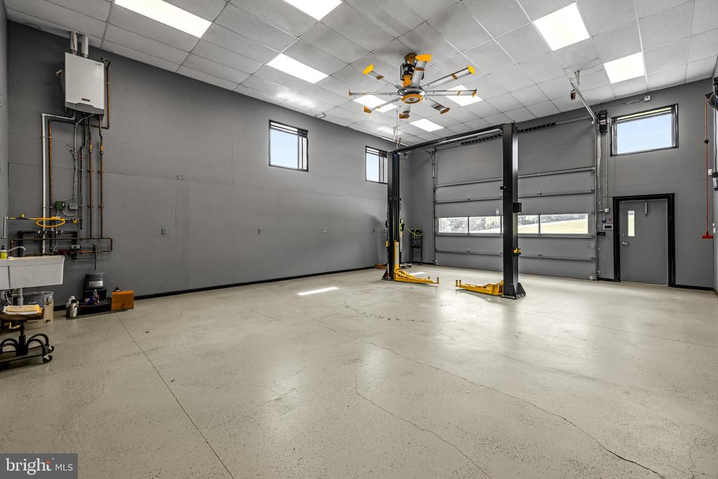 15208 JARRETTSVILLE PIKE