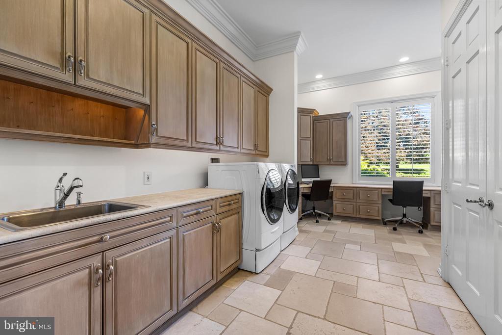15208 JARRETTSVILLE PIKE