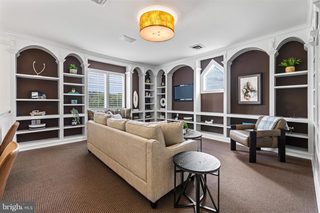 15208 JARRETTSVILLE PIKE