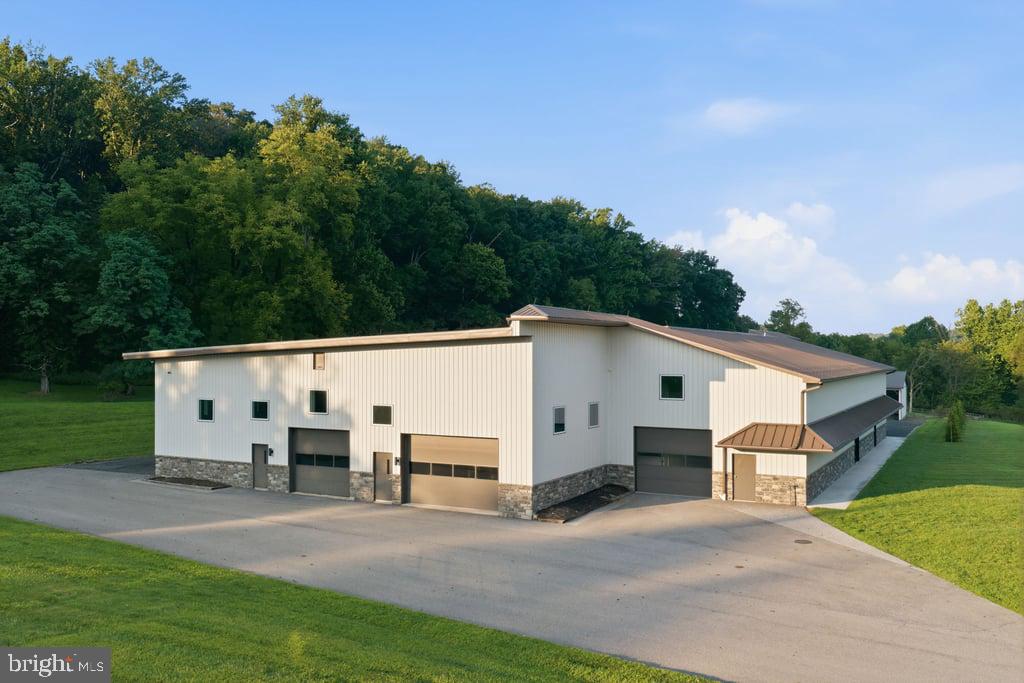 15208 JARRETTSVILLE PIKE