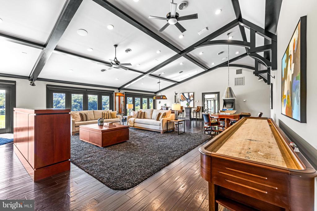 15208 JARRETTSVILLE PIKE