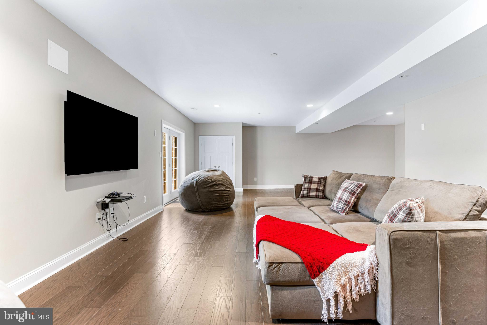 1820 Perspective Pl