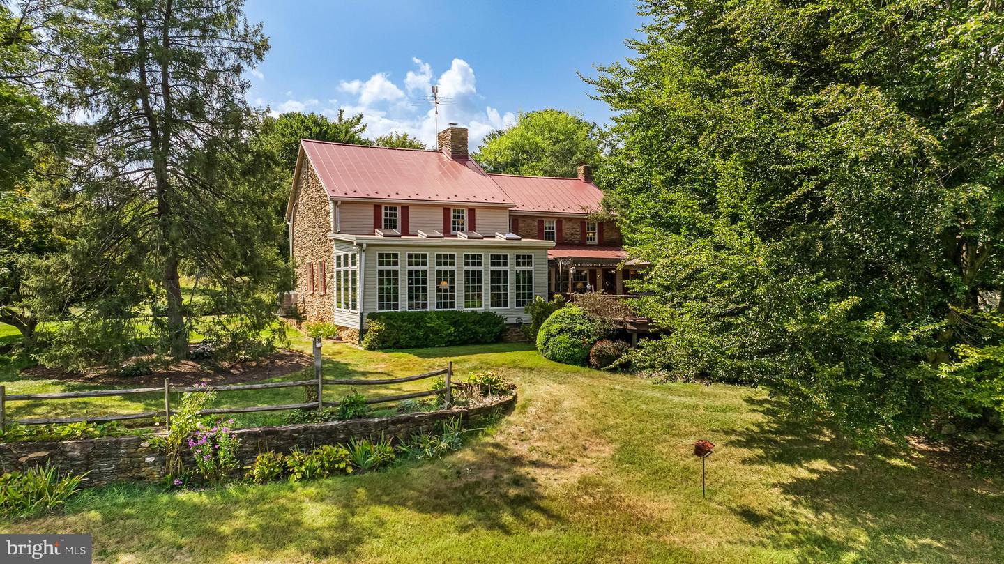 2322 Nicodemus Rd