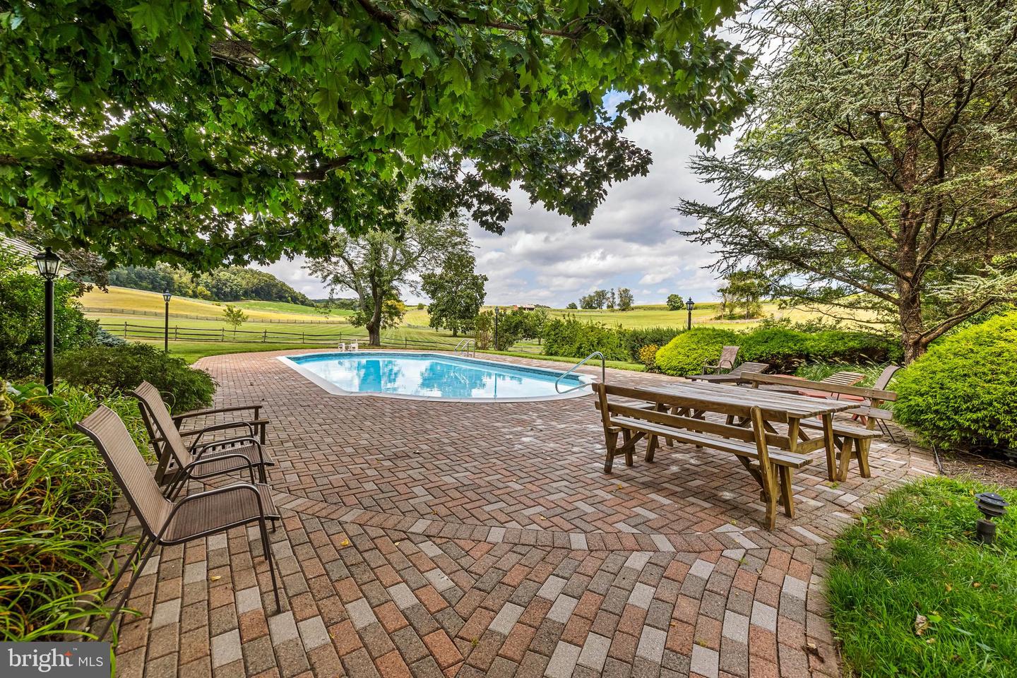 2322 Nicodemus Rd