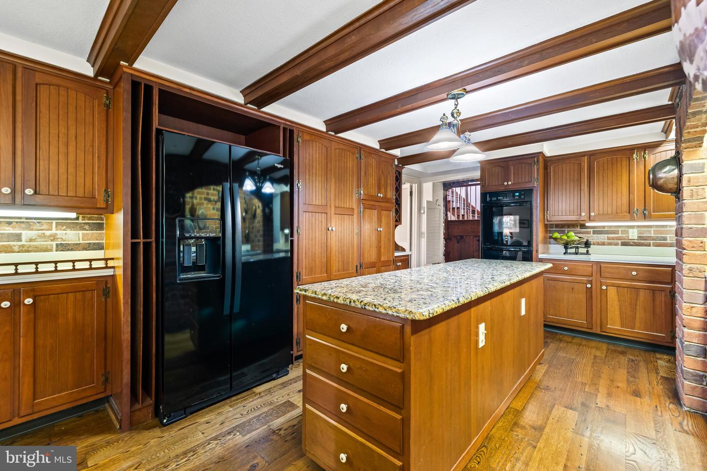 2322 Nicodemus Rd