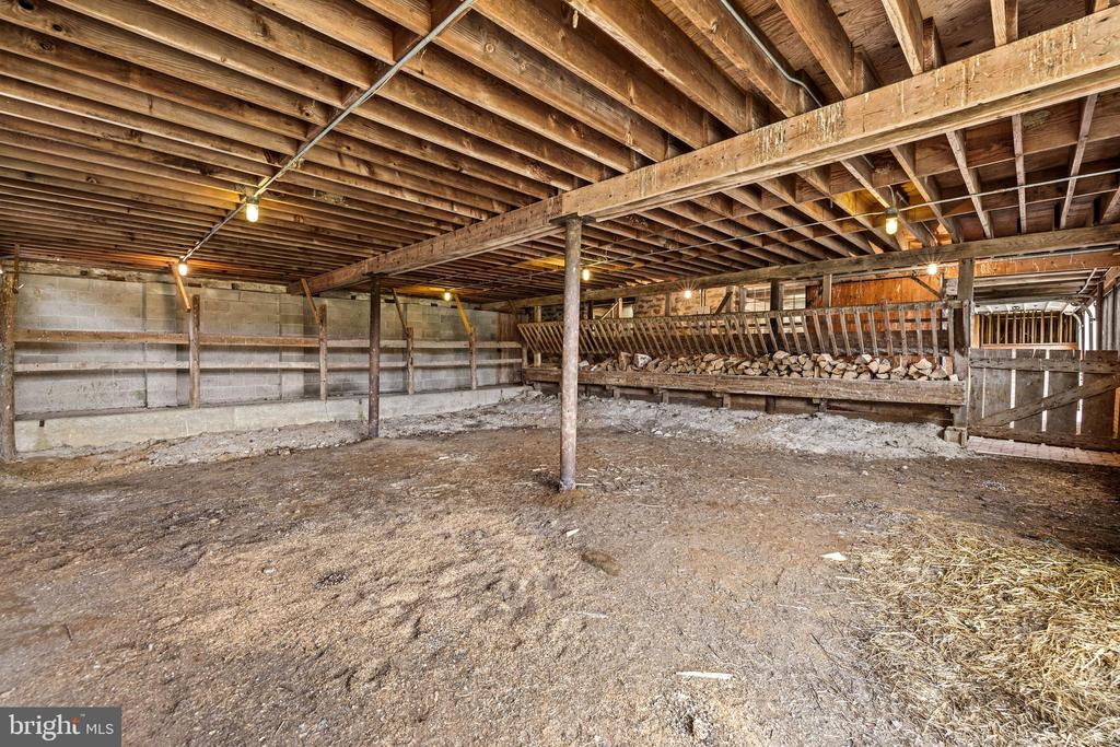 2322 NICODEMUS ROAD