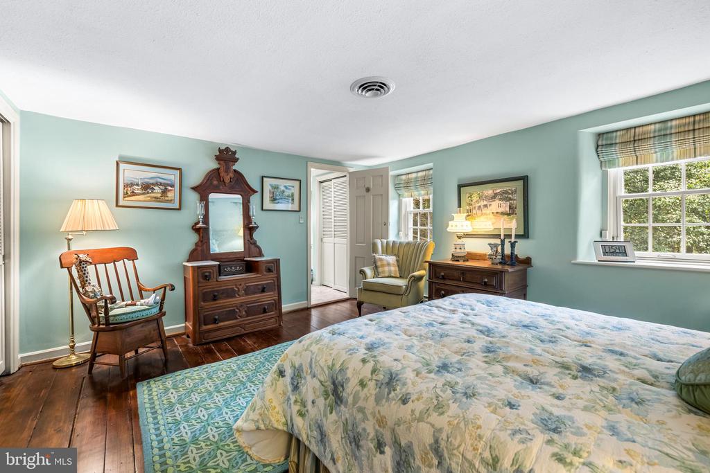 2322 NICODEMUS ROAD