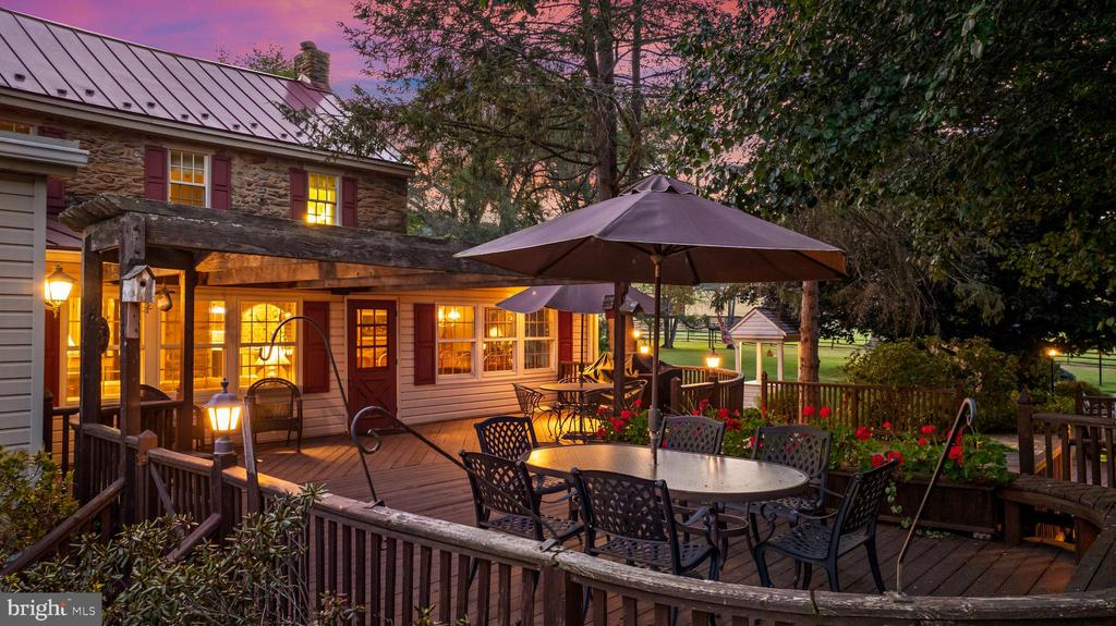 2322 NICODEMUS ROAD