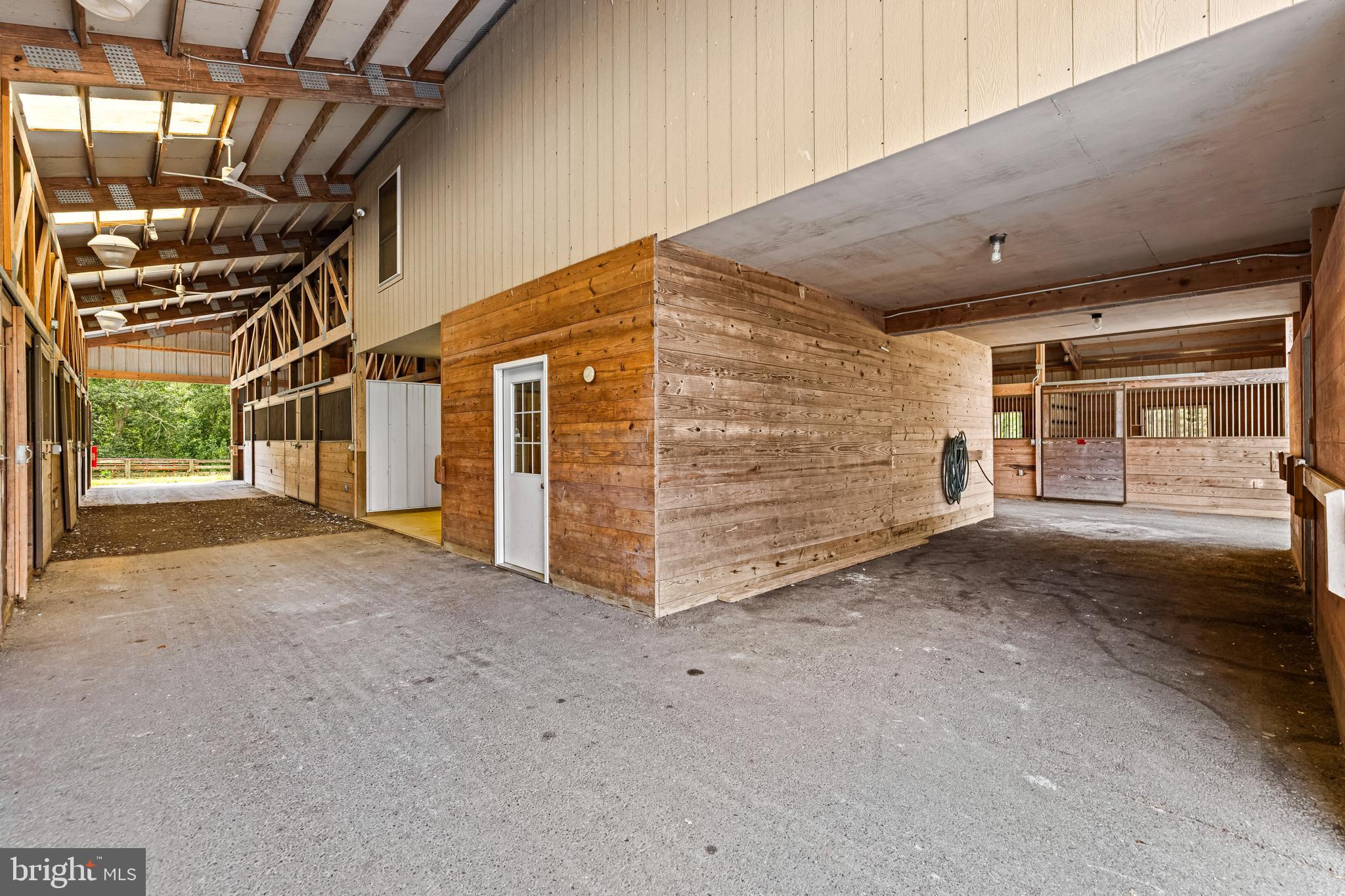 2322 NICODEMUS ROAD