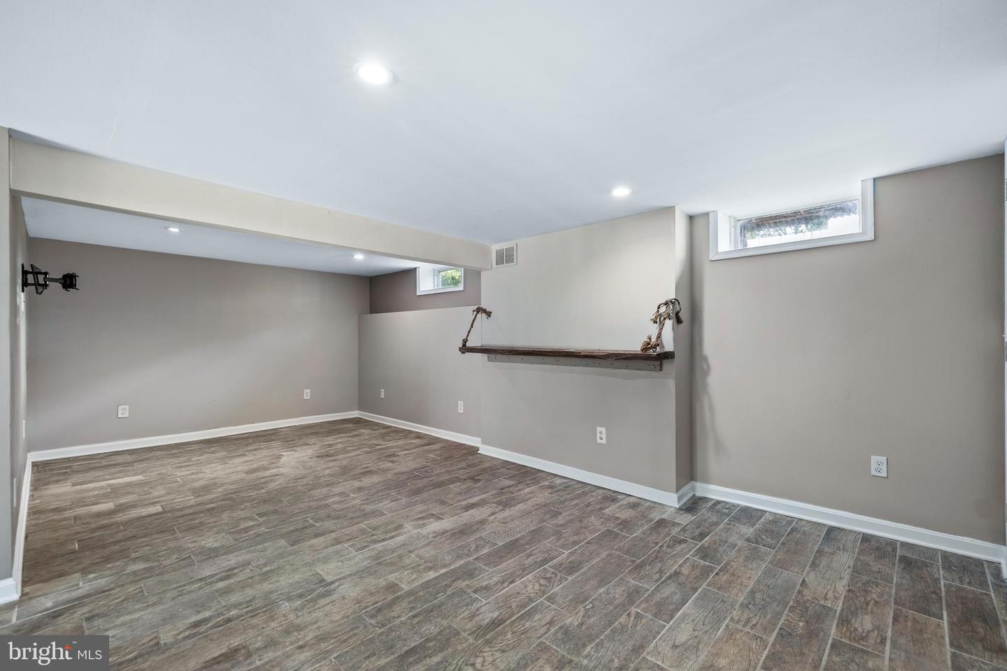 203 Broadview Ave