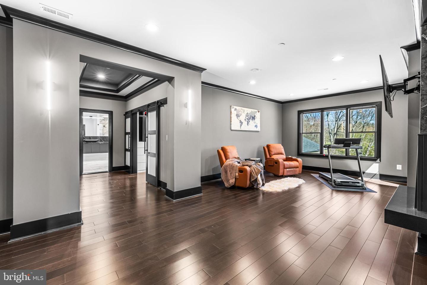 3415 Shady Ln