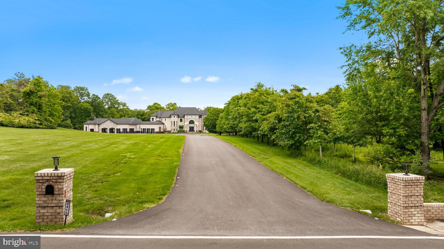 3415 Shady Ln