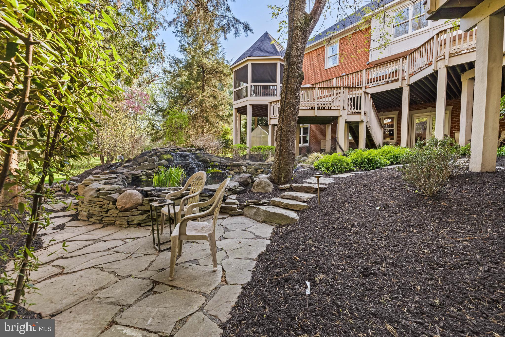 11501 Manorstone Ln