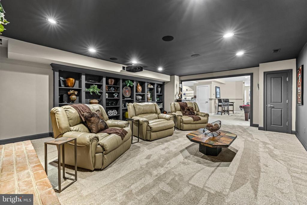 11501 Manorstone Ln