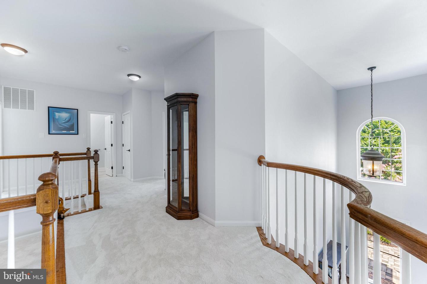 6452 Ruxton Dr