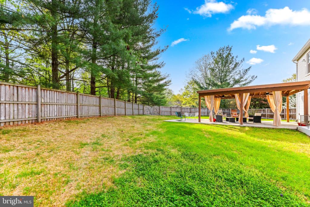 15303 PINE TREE WAY