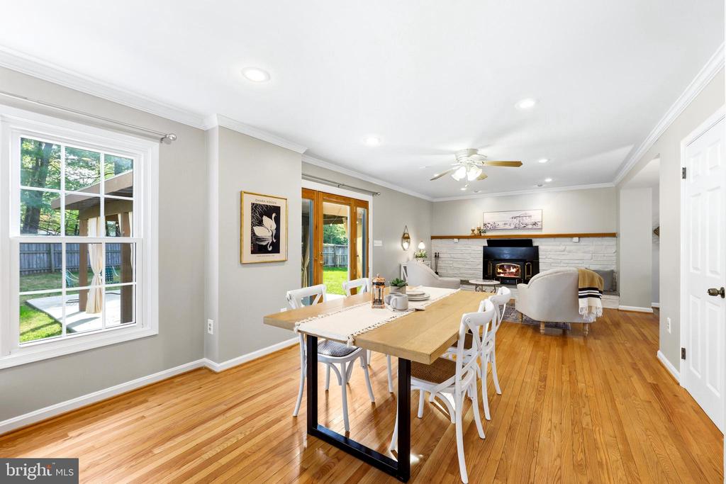 15303 PINE TREE WAY