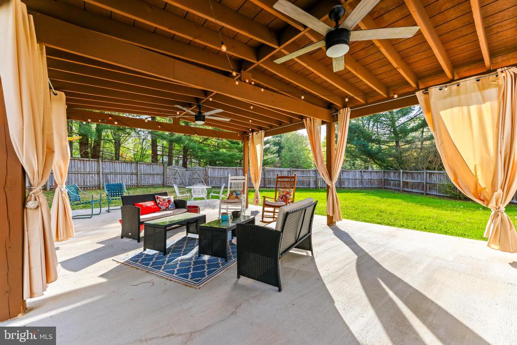 15303 PINE TREE WAY