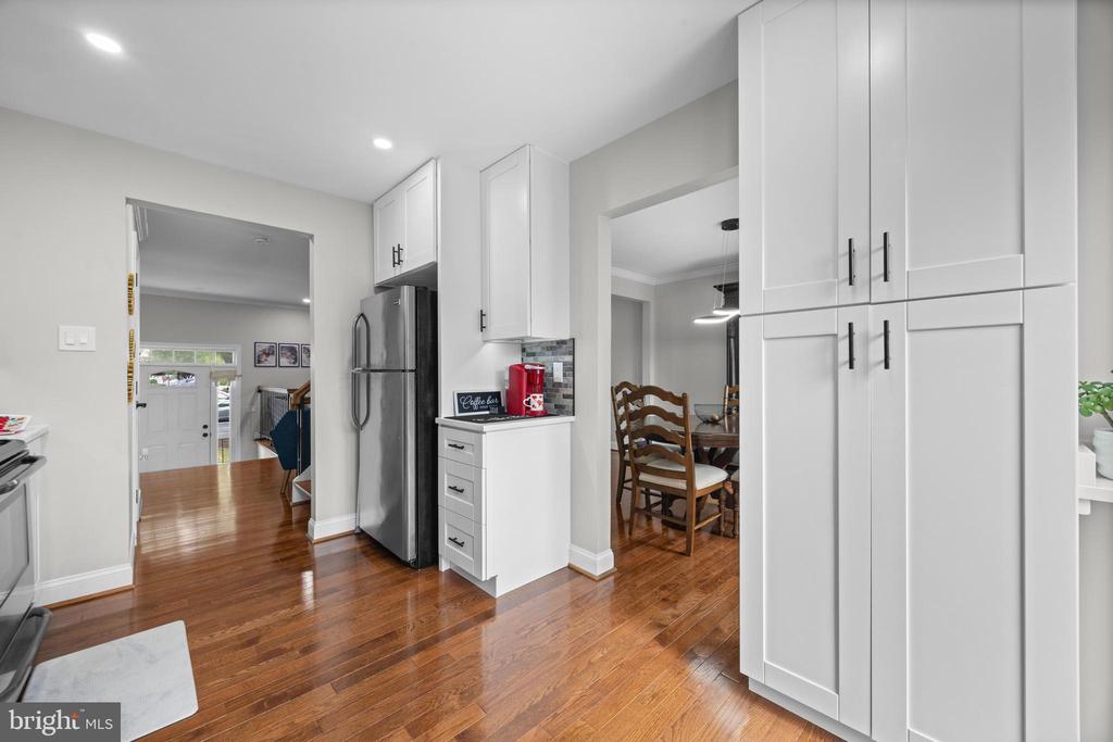 829 LAKE SHORE DRIVE