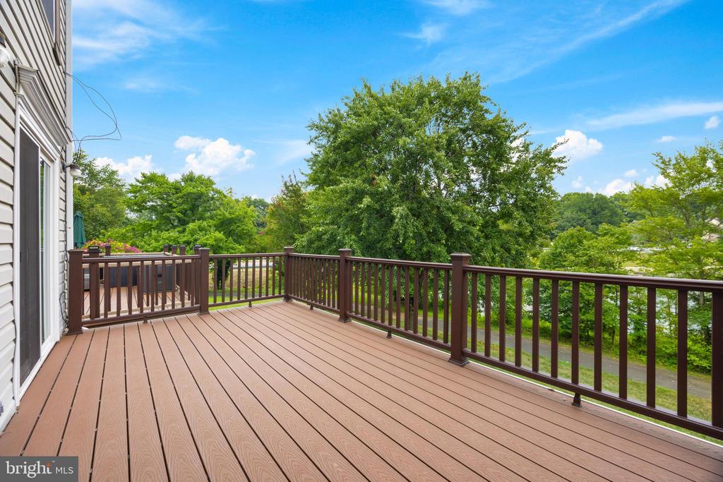 829 LAKE SHORE DRIVE