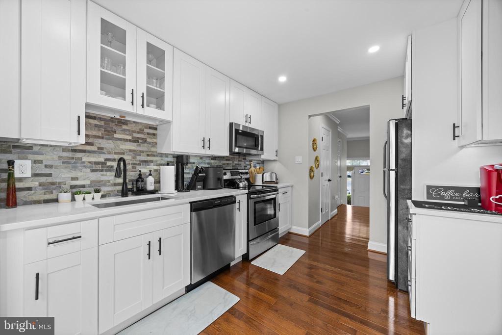 829 LAKE SHORE DRIVE