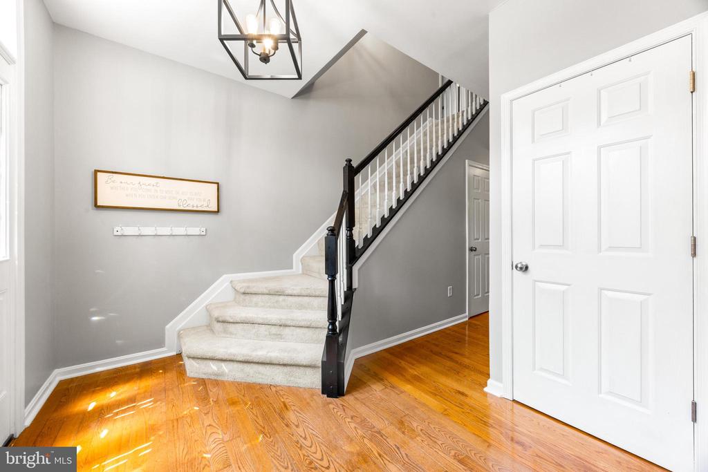 412 Hanna Ct