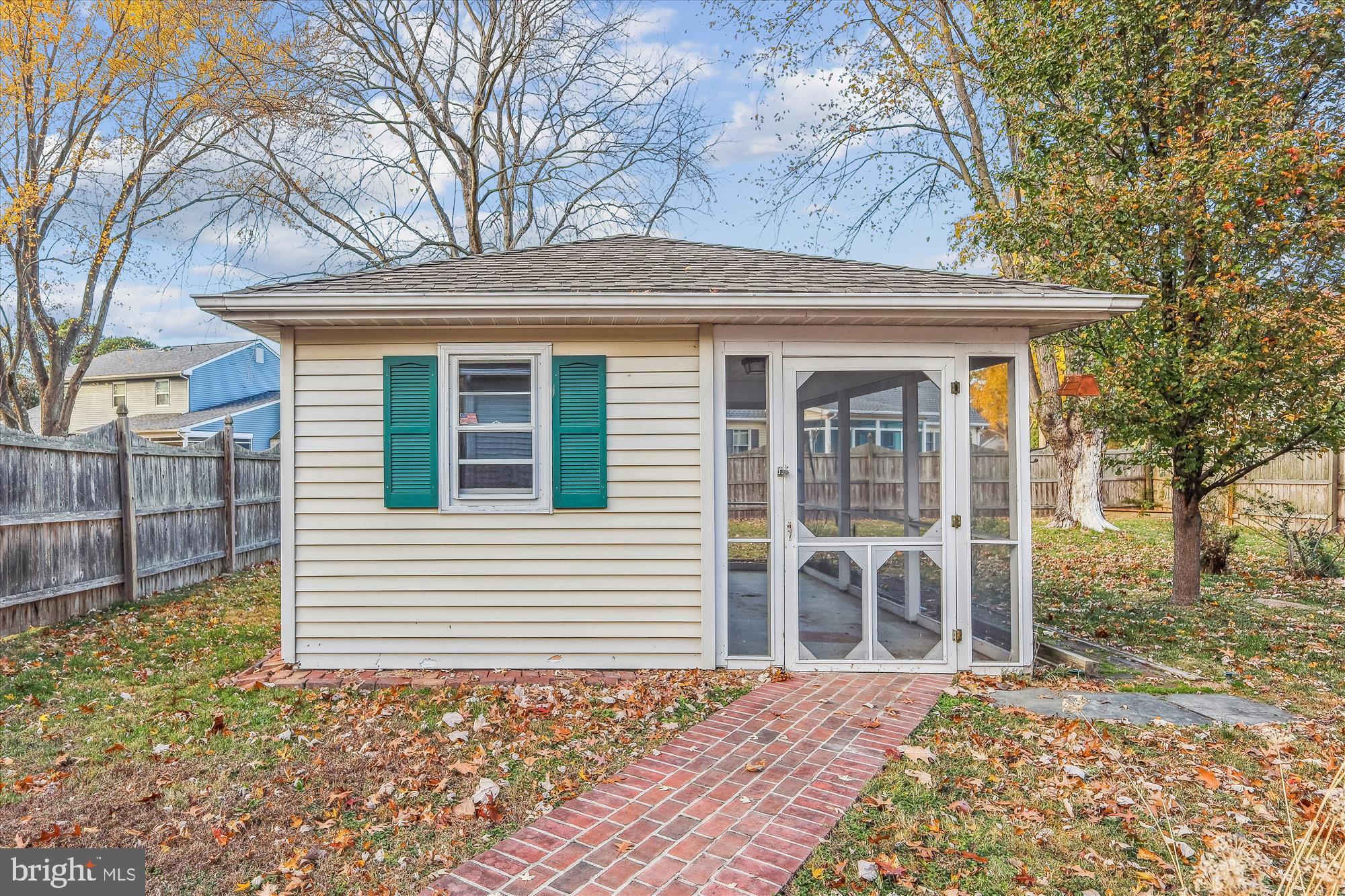 409 Seymour Ave