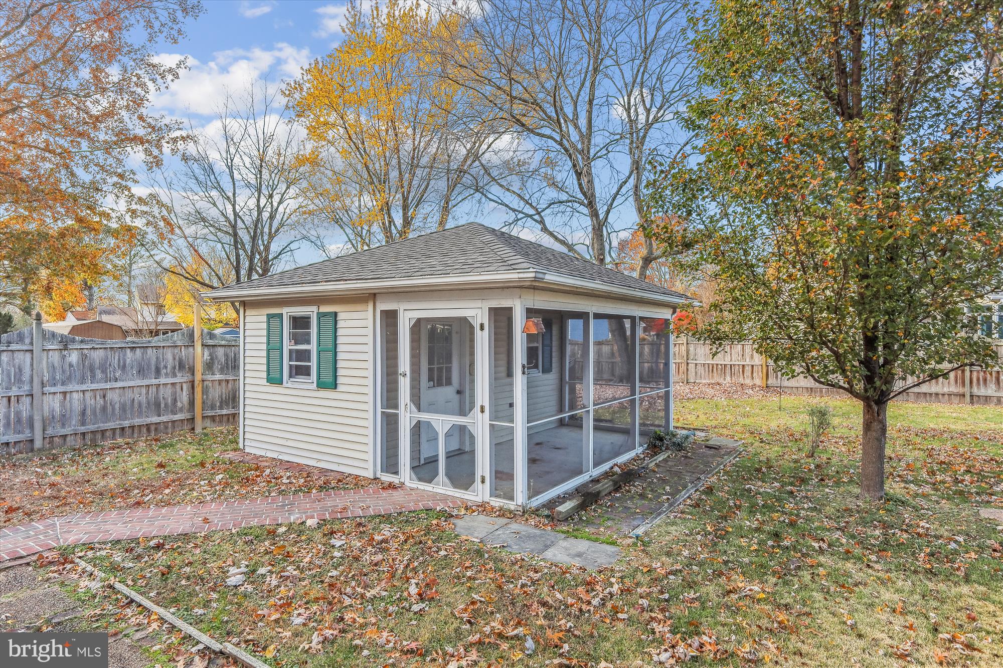 409 Seymour Ave