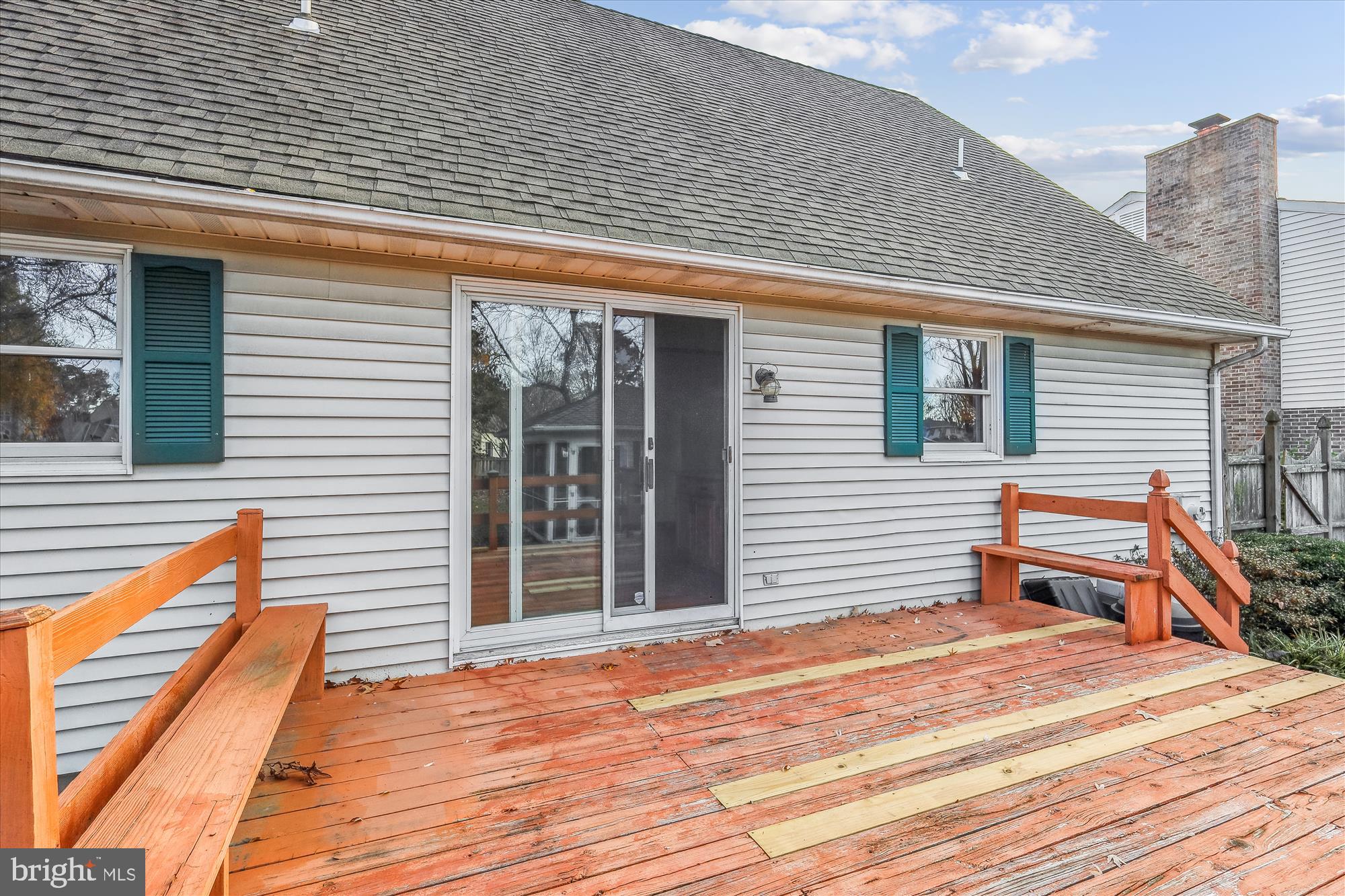 409 Seymour Ave