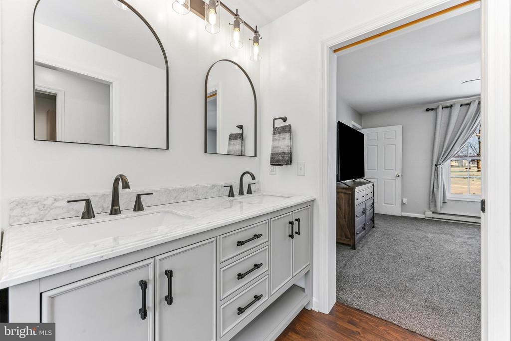 12654 OCEAN GATEWAY