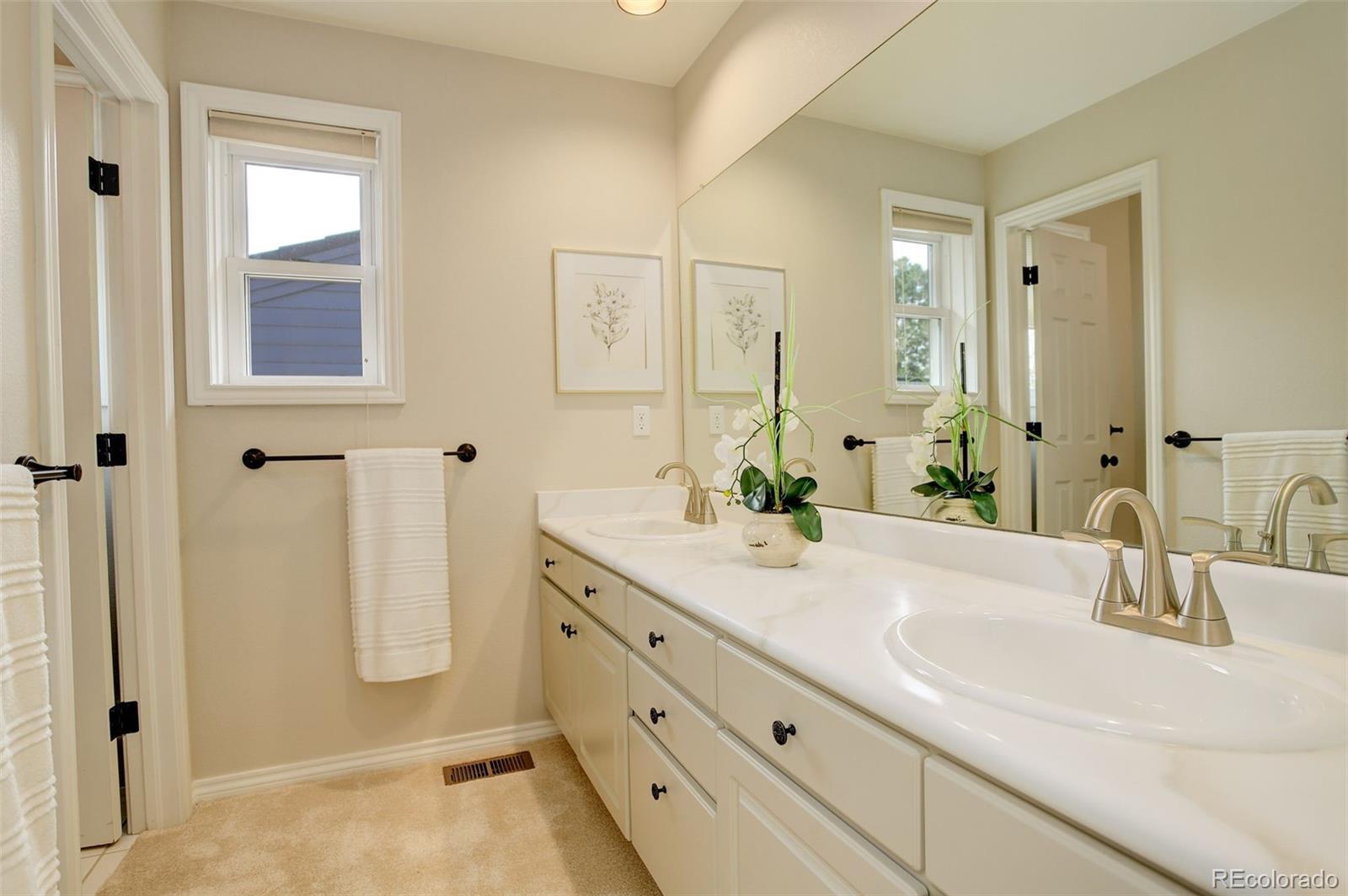 8101 E Dartmouth Avenue Unit: 22
