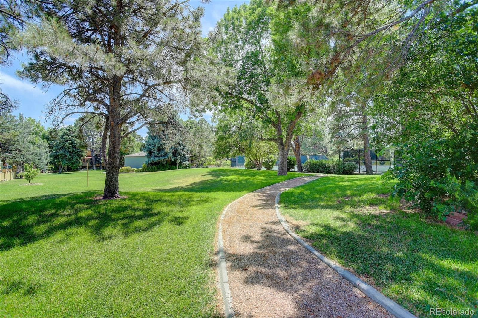 8101 E Dartmouth Avenue Unit: 22