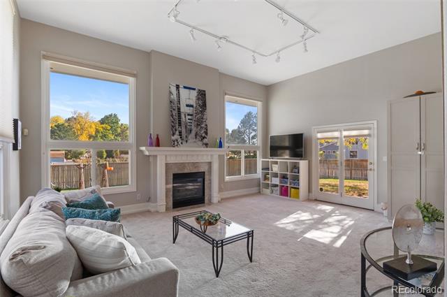 1814 S Uinta Way