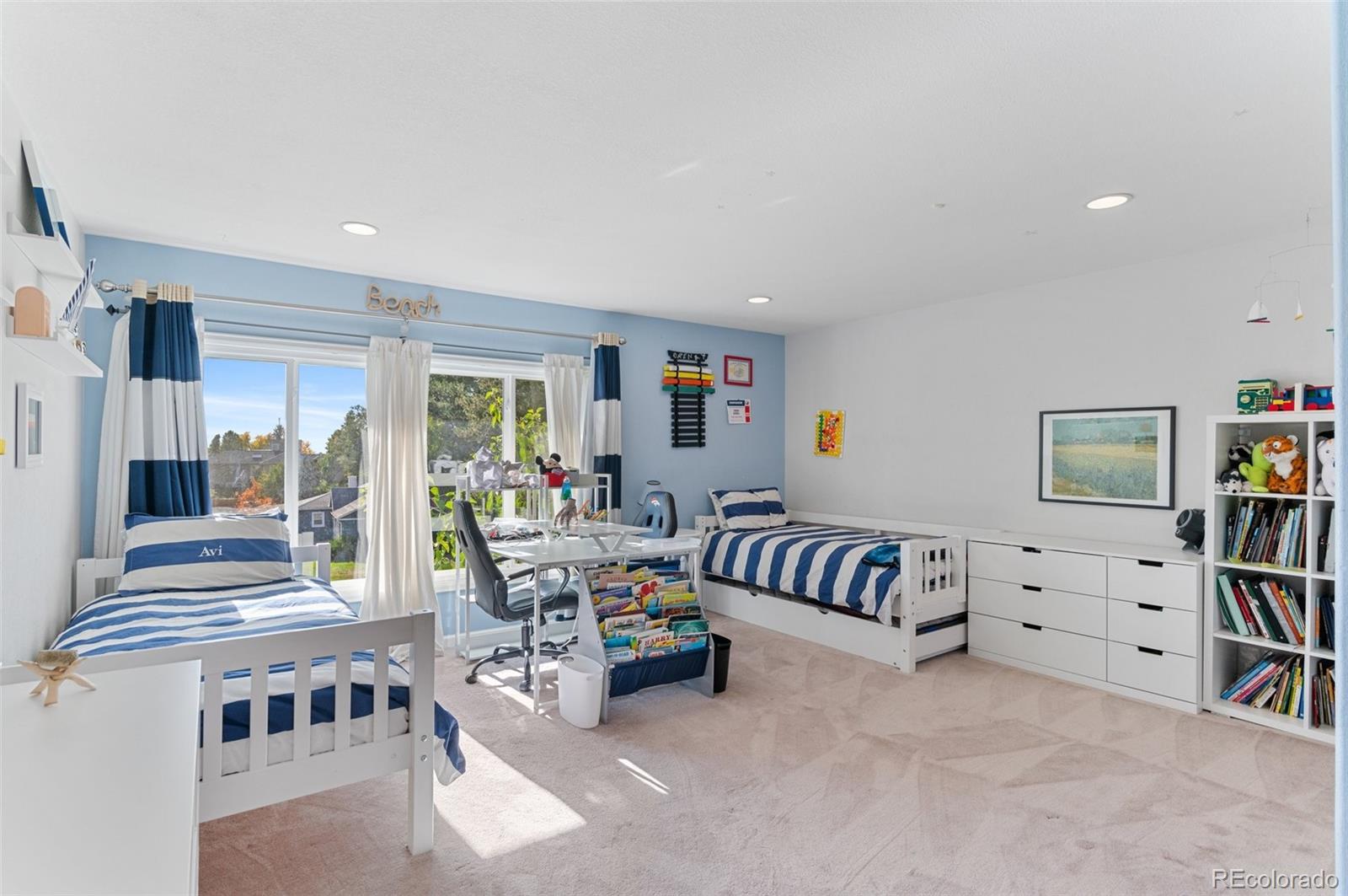 1814 S Uinta Way