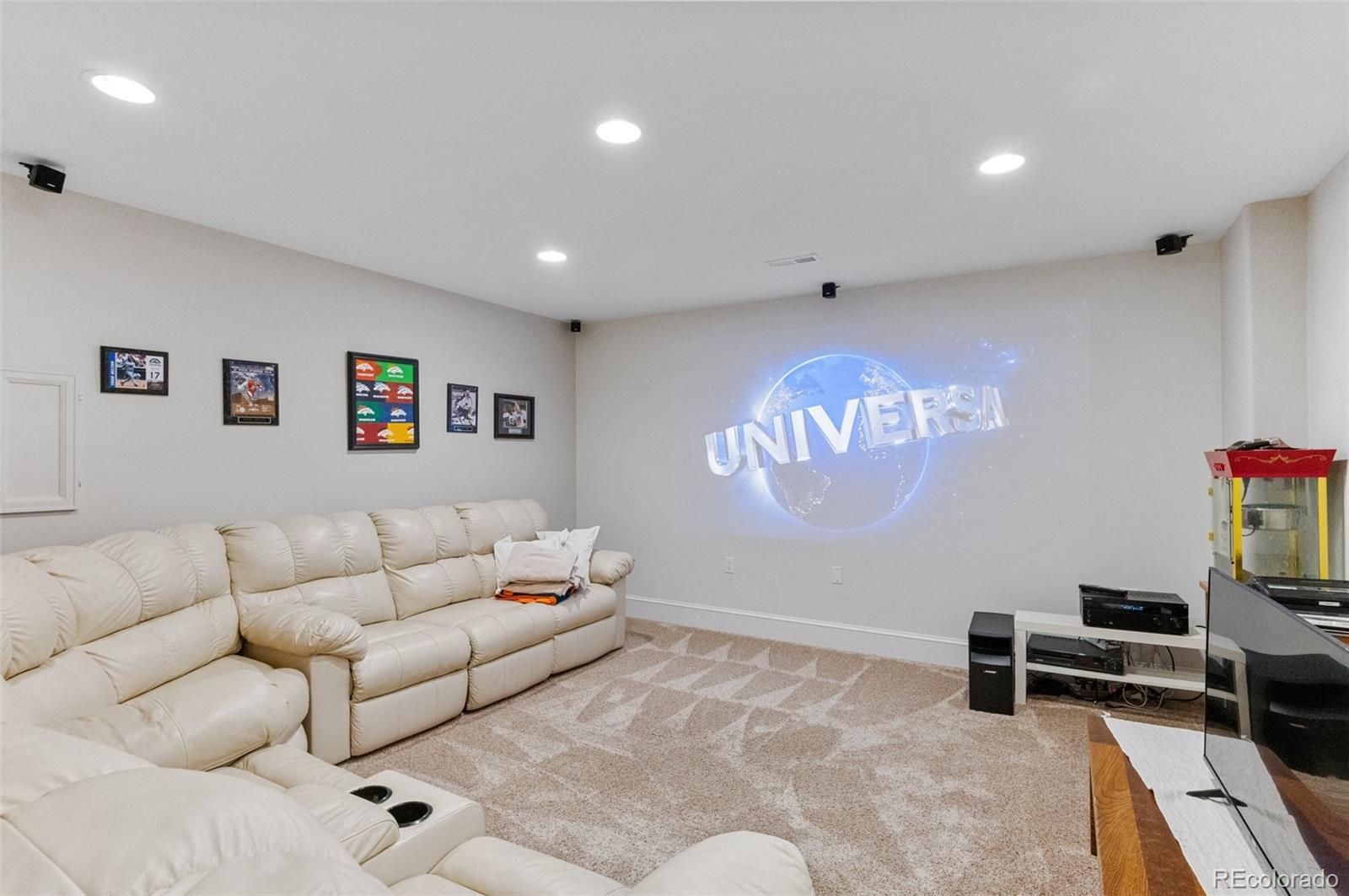 1814 S Uinta Way